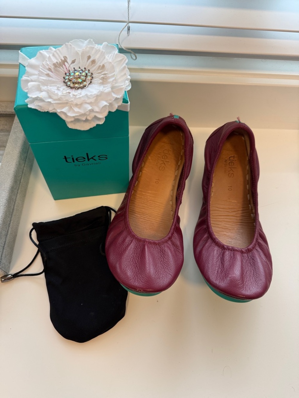 Tieks Burgundy Leather Foldable Ballet Flats with Teal Soles